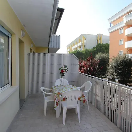 Apartment Two-bedroom Flat By The Bibione